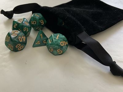 D&D Dice Set Emerald Green Marbled Polyhedral Dice for Dungeons and Dragons with Black Pouch