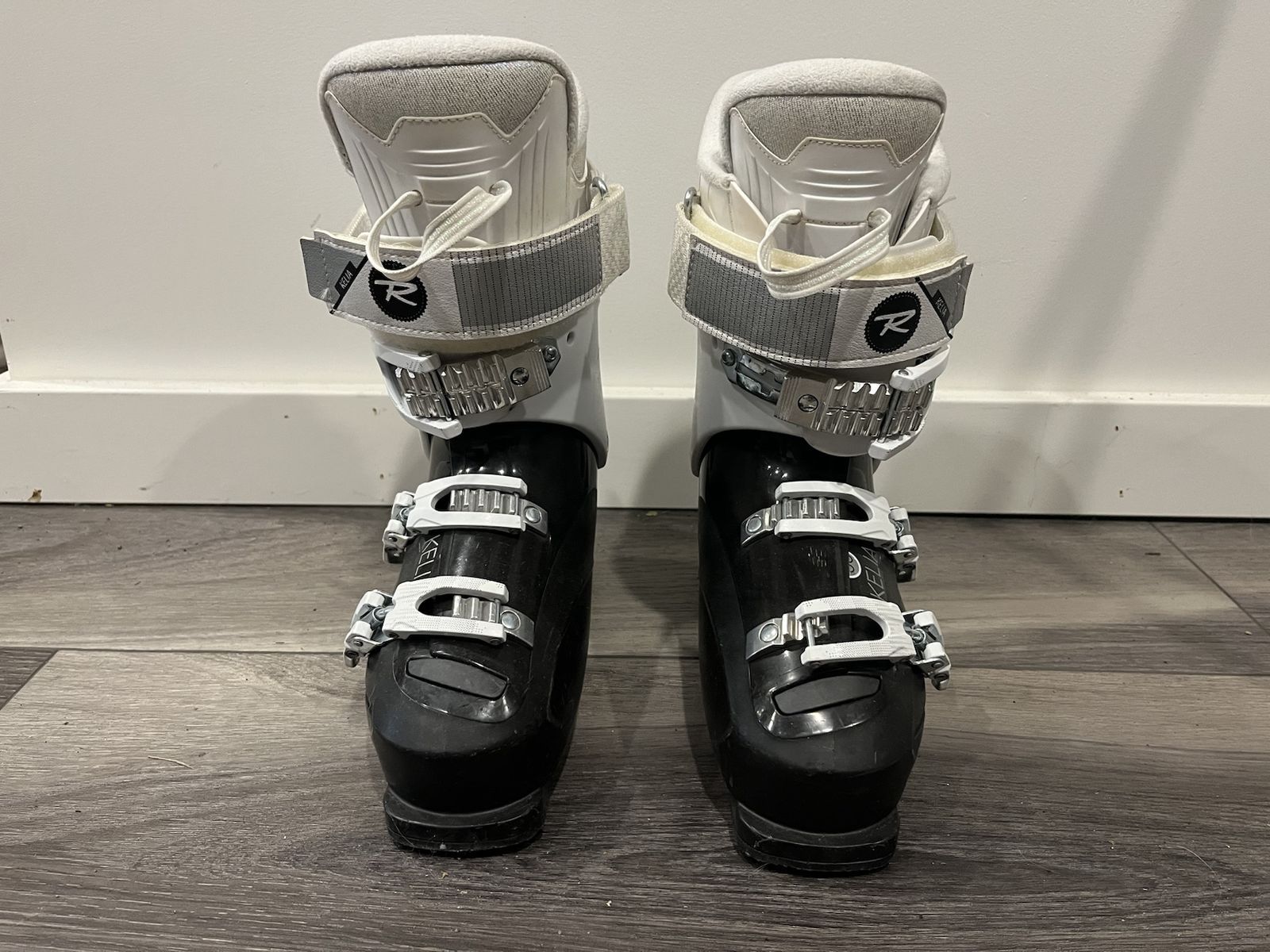 Rossignol women's ski boot - size 24.5