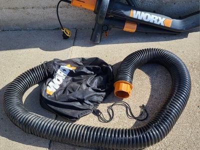**WORX LEAF BLOWER, VAC, MULCHER, & BAG**