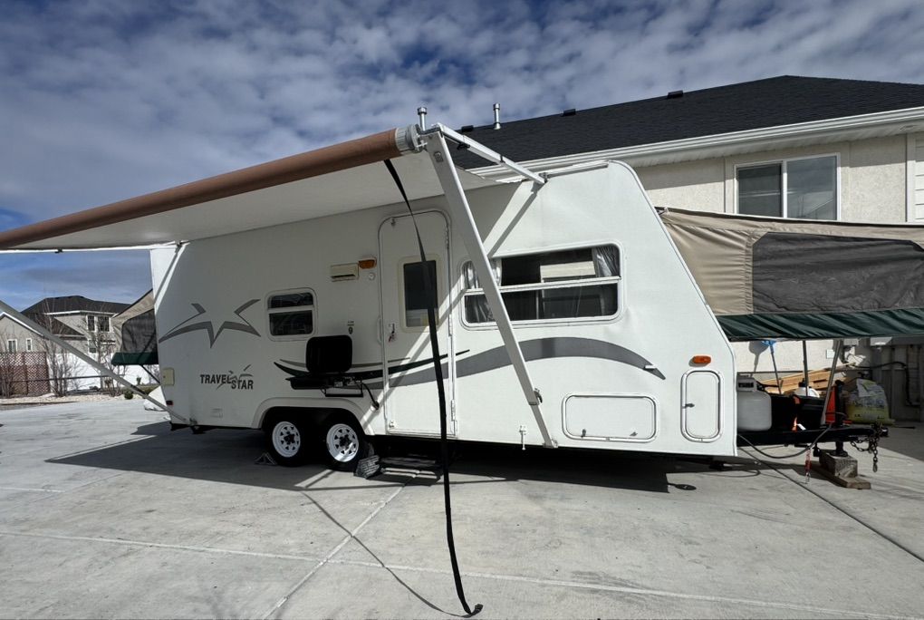 Mint Starcraft 21SB Ultralite Hybrid Slleps