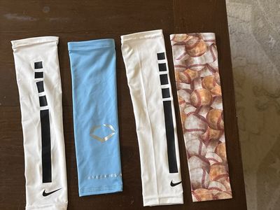 YOUTH COMPRESSION ARM SLEEVE, Nike & EVO shield