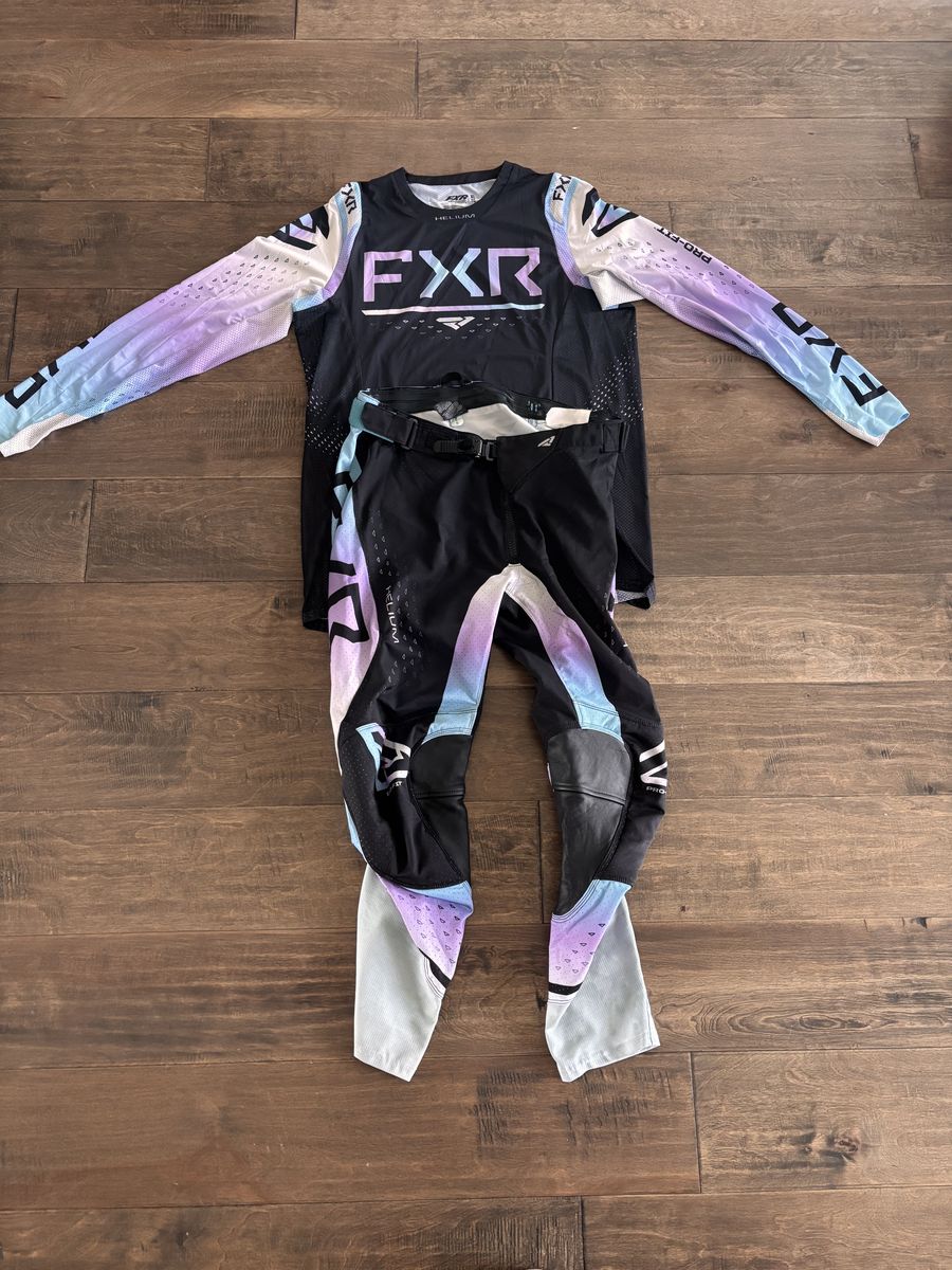 Fxr Helium Moto Geat Set