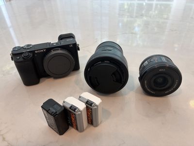 Sony a6400 with two lenses, ultimate everything setup