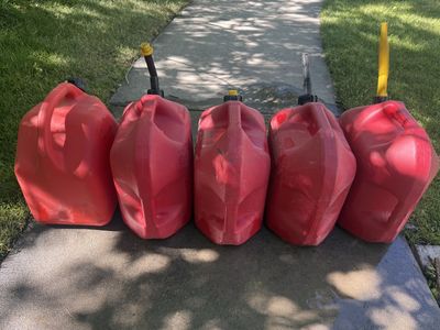 5 Gallon Gas Cans