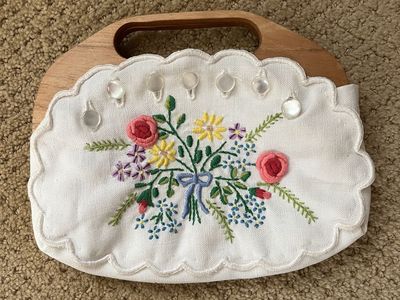Vintage Embroidered Clutch Purse/Bag with Buttons