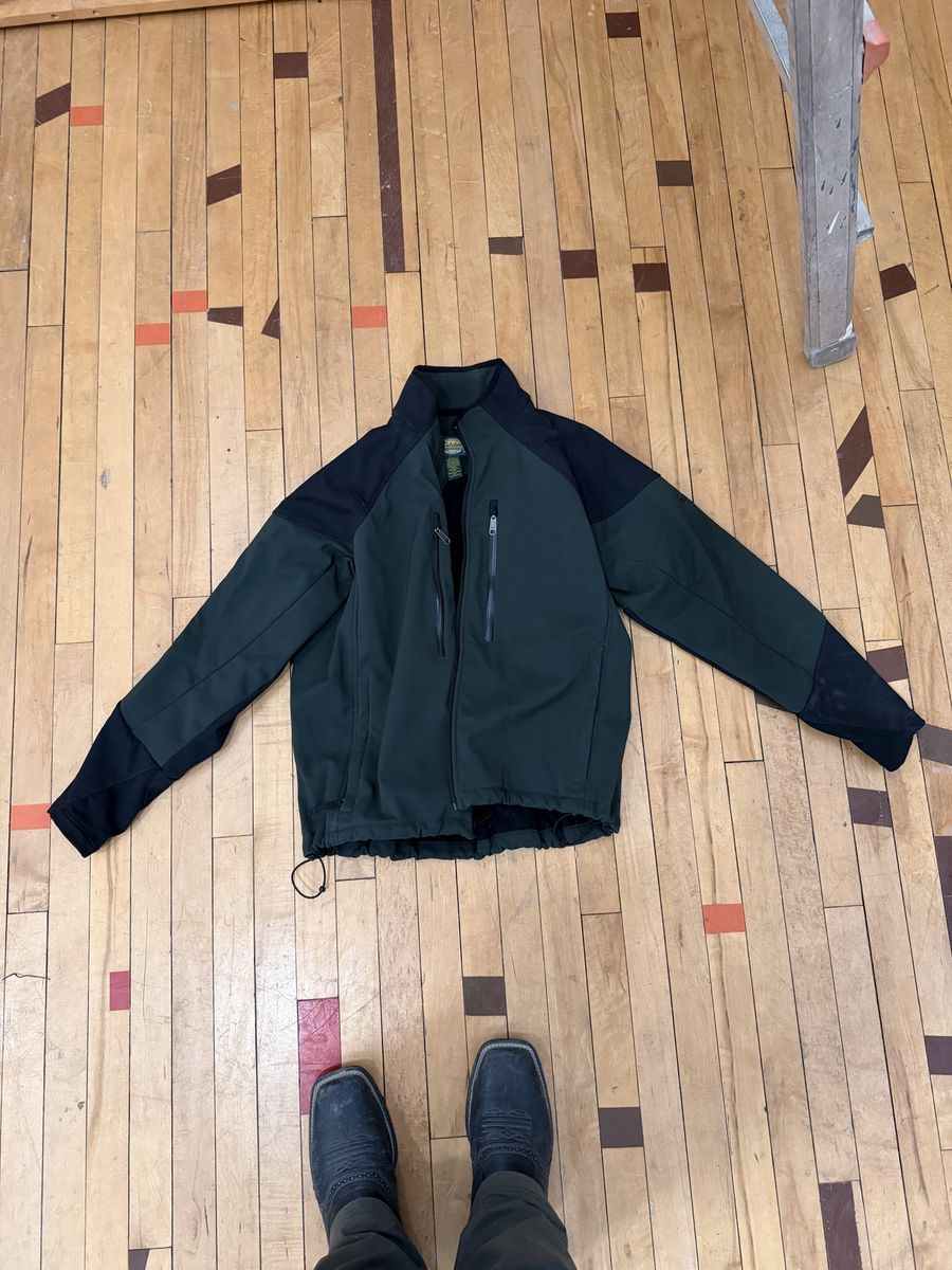 Cabela's GuideWear GuideShield Men's Softshell Jacket Dark Green/Black Size Large