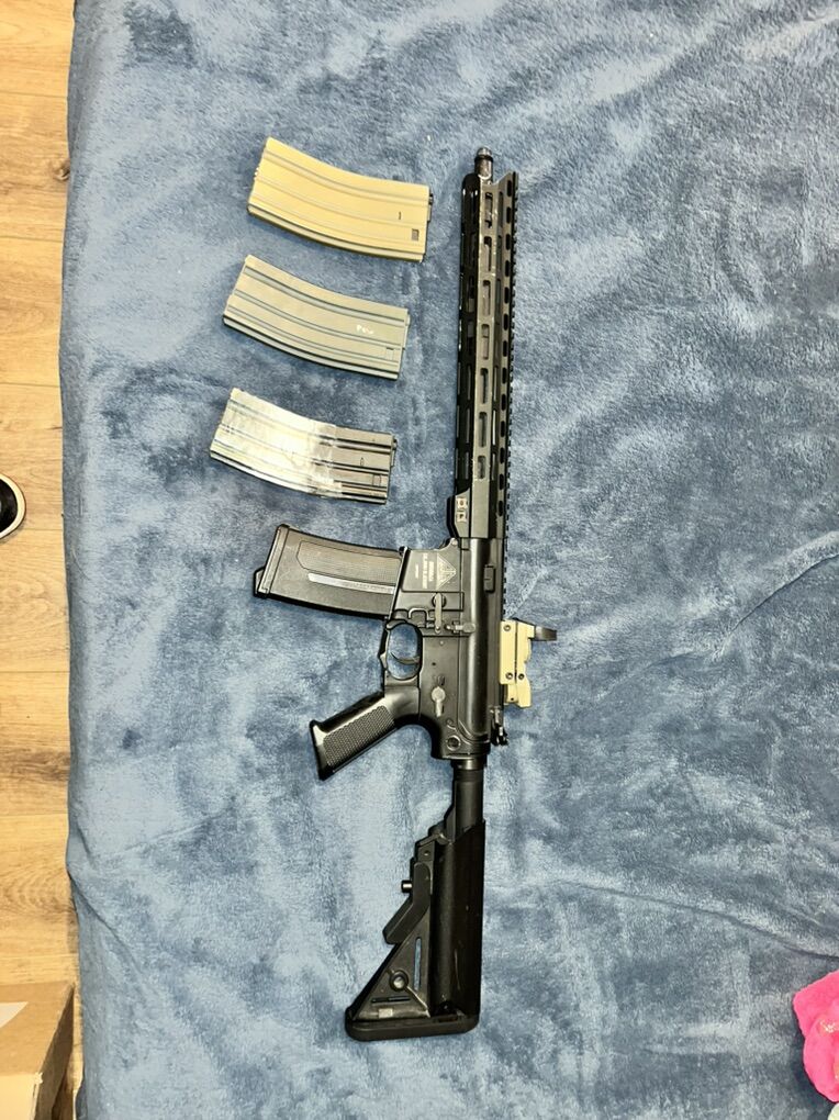 Upgraded Airsoft AR-15