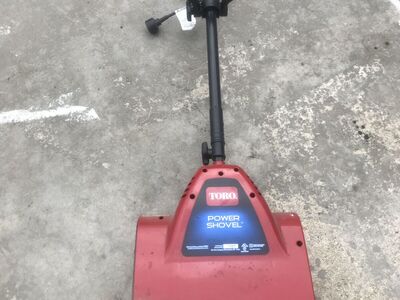 Toro power shovel snow blower 12 inch path perfect for doorsteps and patios