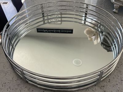 Center decorative mirror
