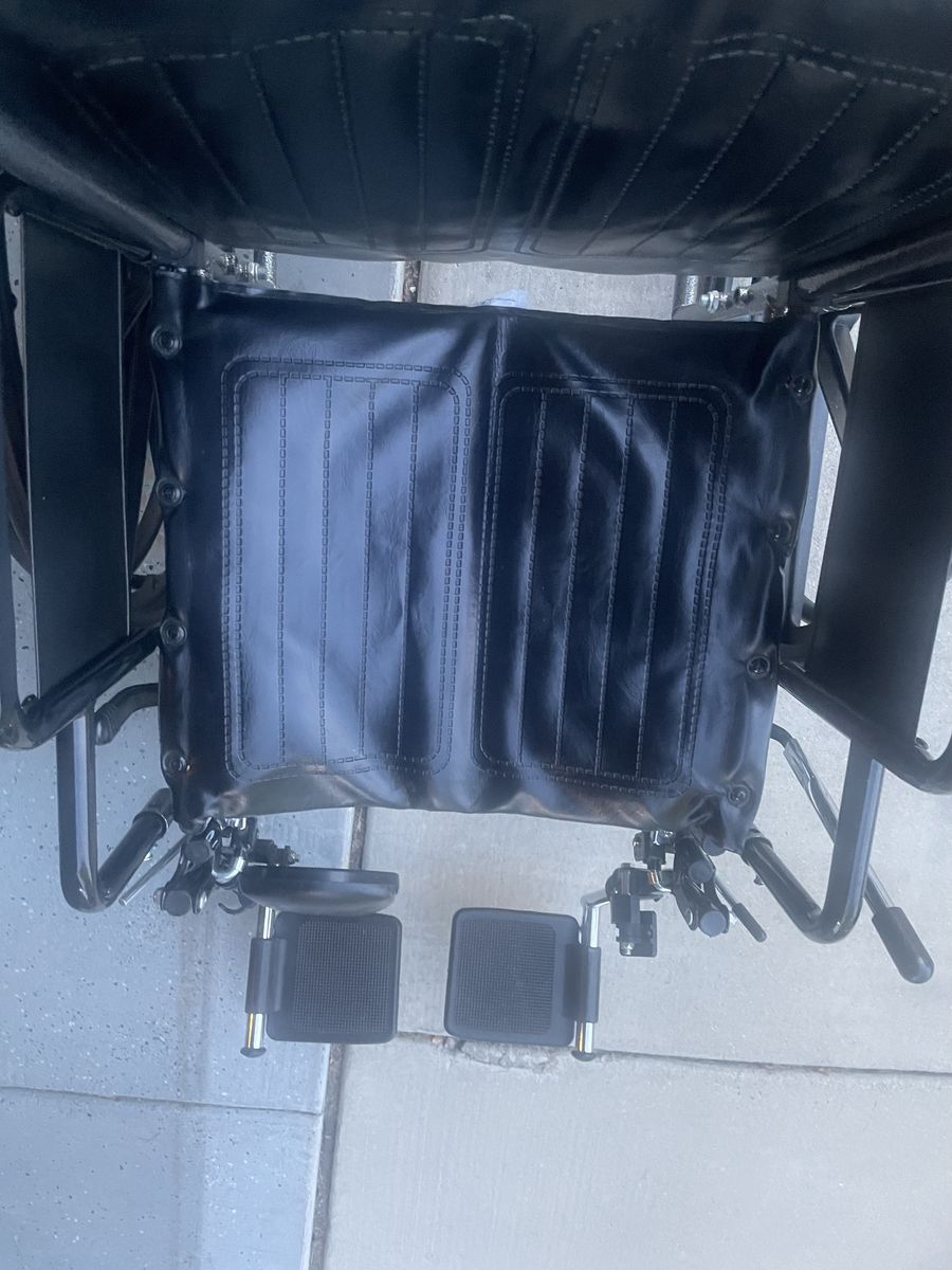 Main image 6