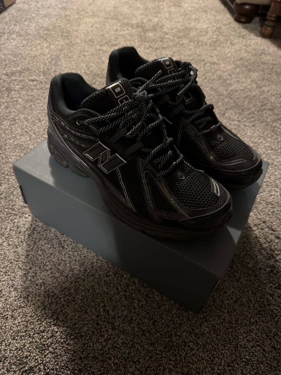 New balance 1906R mens size 10.5
