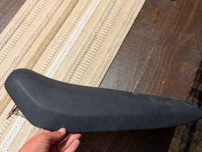 Surron lbx oem seat