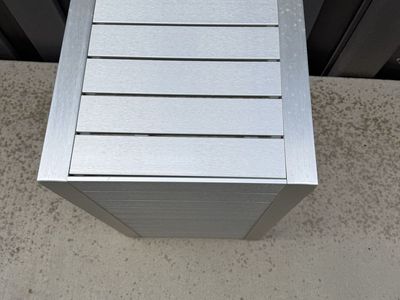 Outdoor side tables (4)