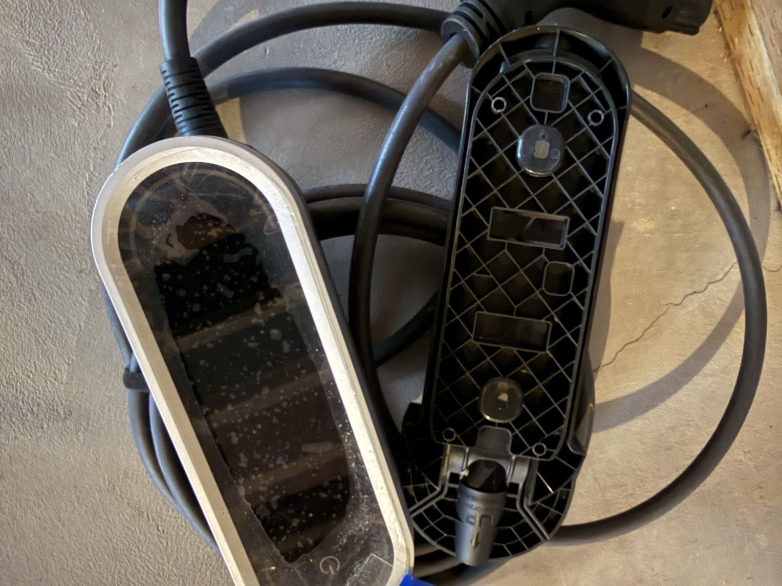 Porsche Mobile Charger Connect OEM EV Charger – Like New