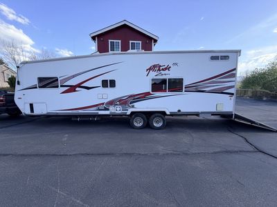 2011 Eclipse Attitude Toyhauler (sleeps 8)