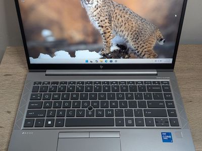 HP Firefly ZBook 14 G8