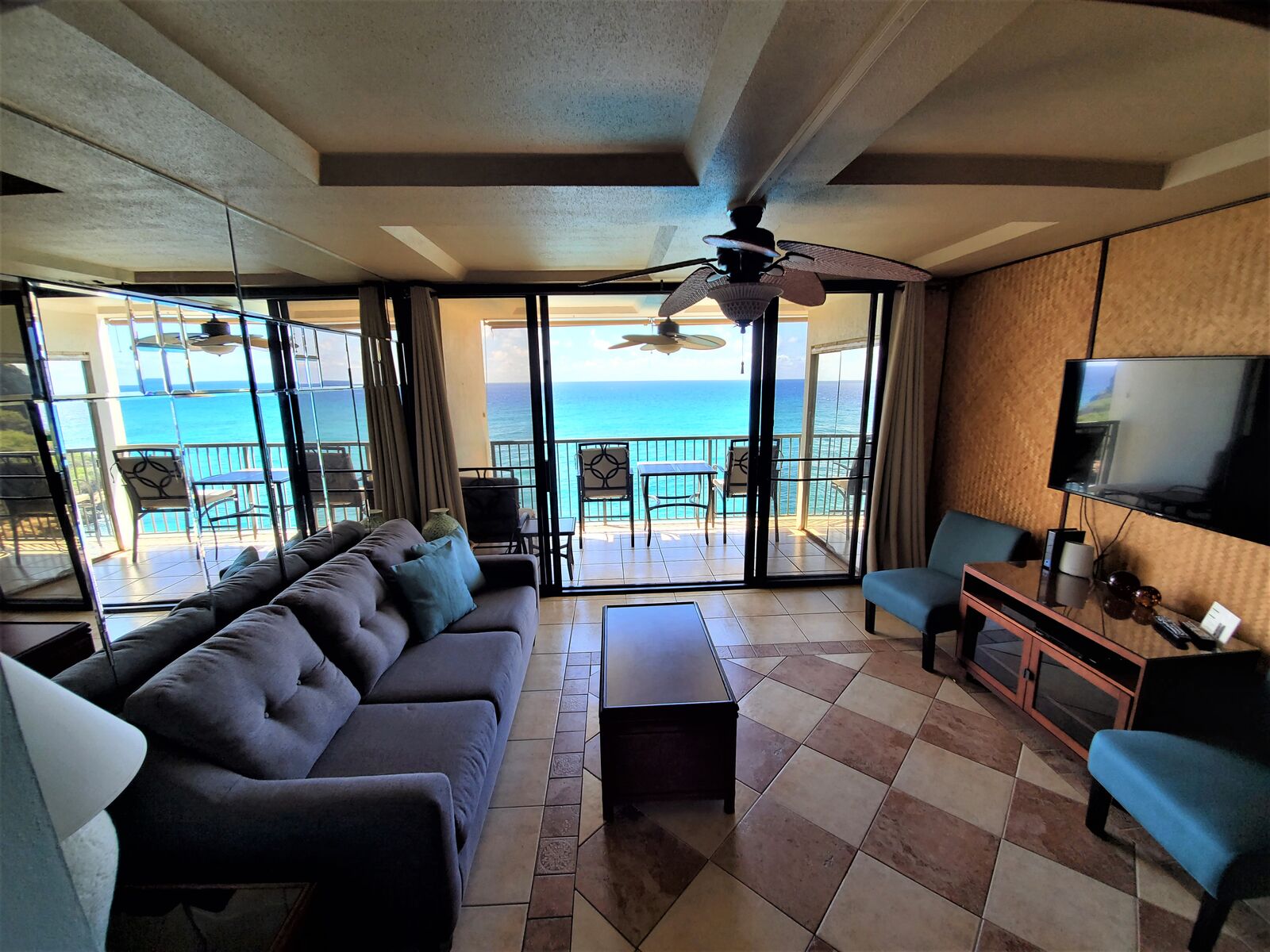 BEACHFRONT RENTALS ON OAHU, KAUAI AND THE BIG ISLAND.