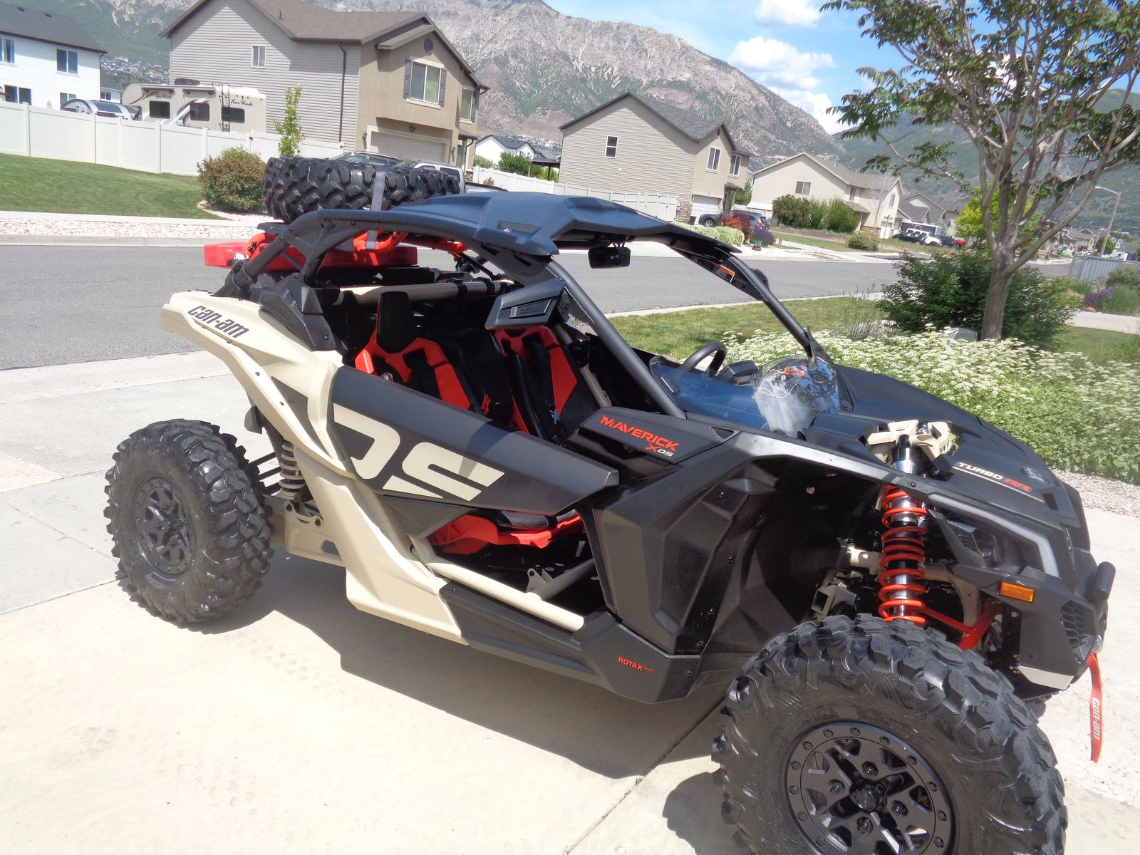 2023 CAN-AM Maverick X3 X DS Turbo RR. 64 Inch wide.