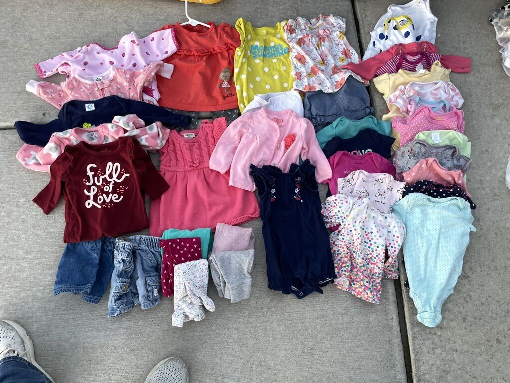 Baby Girl Clothes 0-3 Month!!