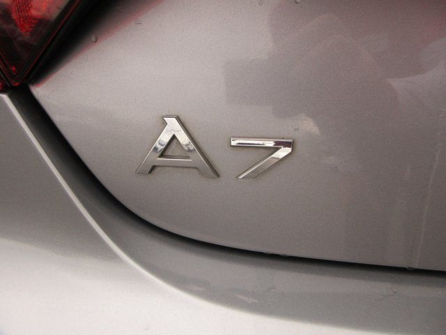 Main image 9