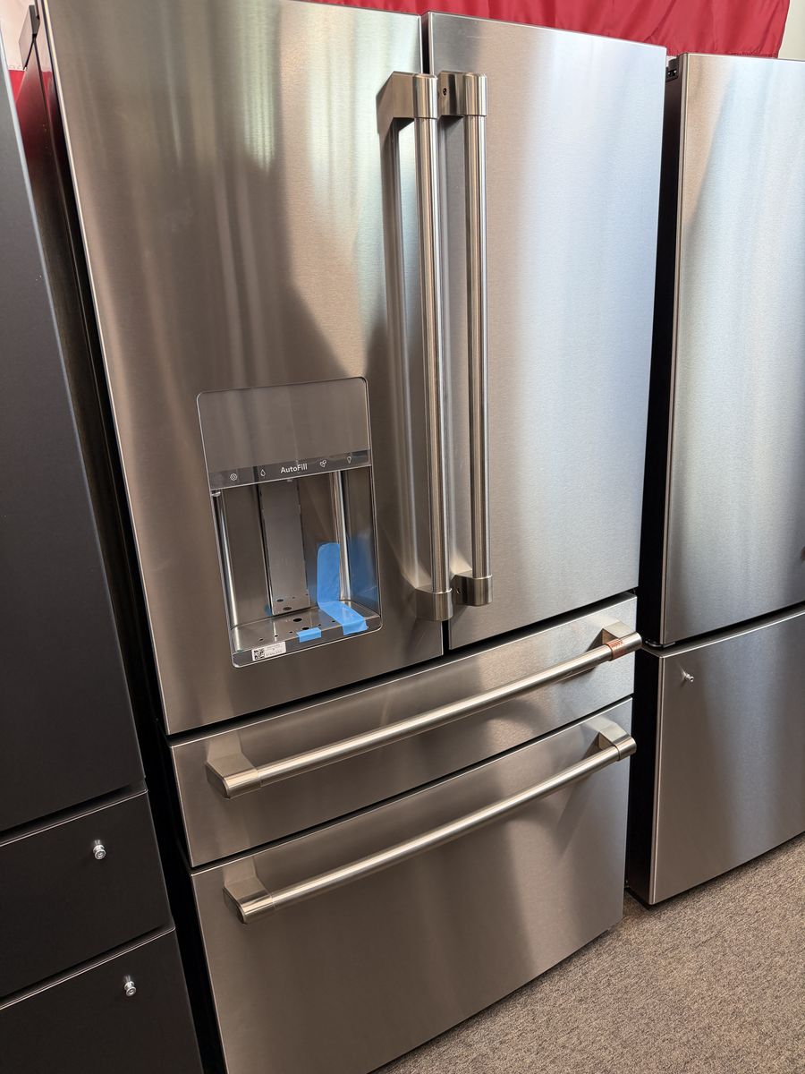 CAFÉ  22.3 Cu. Ft. Smart Counter-Depth 4-Door French-Door Refrigerator