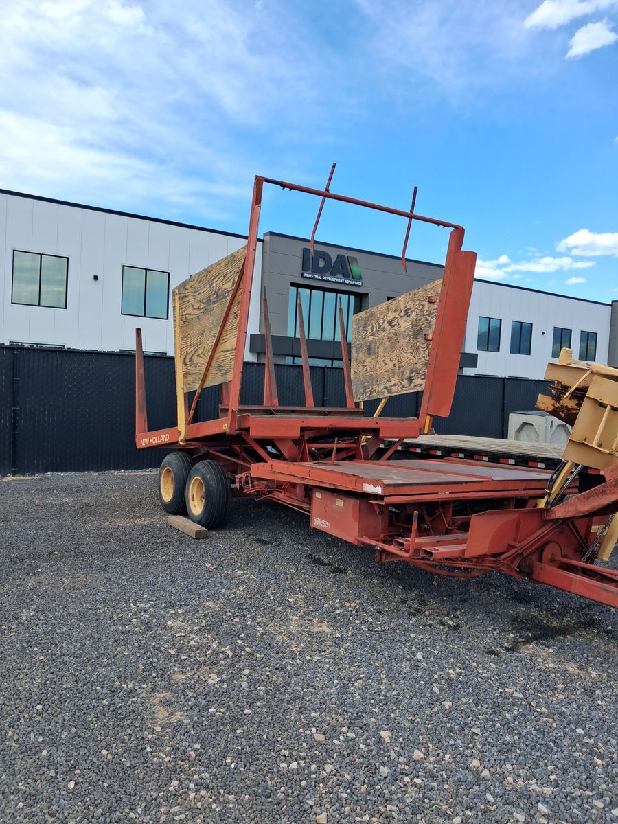 new holland 1032 Bale Wagon
