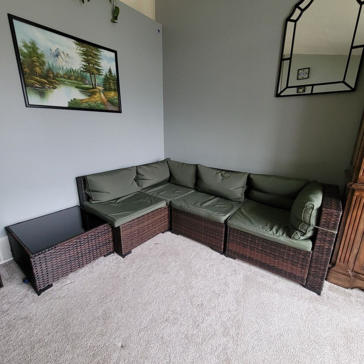 4 seat outdoor sectional with coffee table