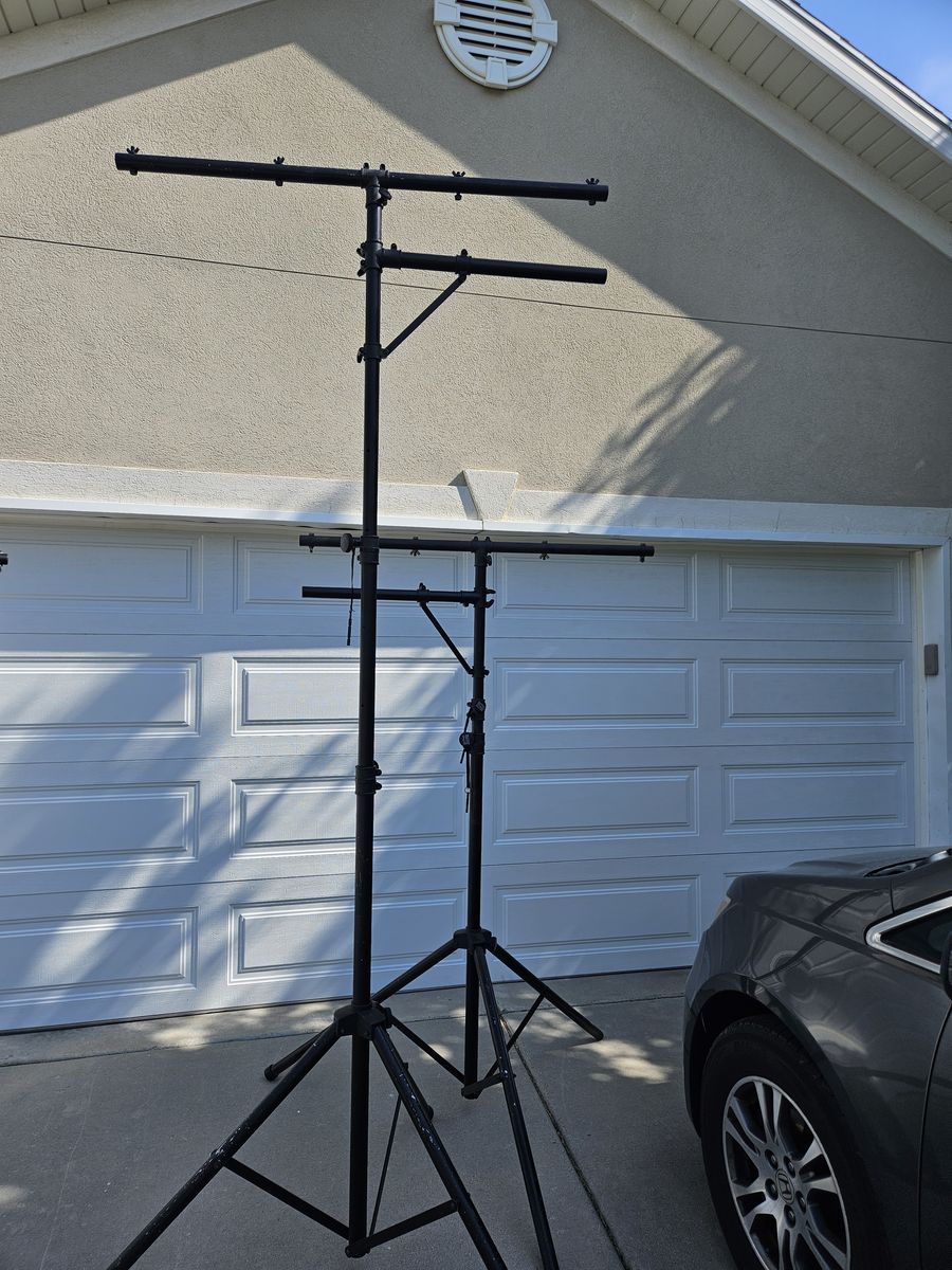 Lighting / speaker stands pair