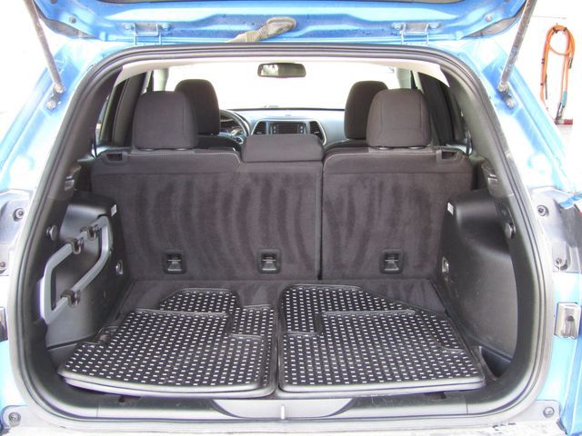Main image 8
