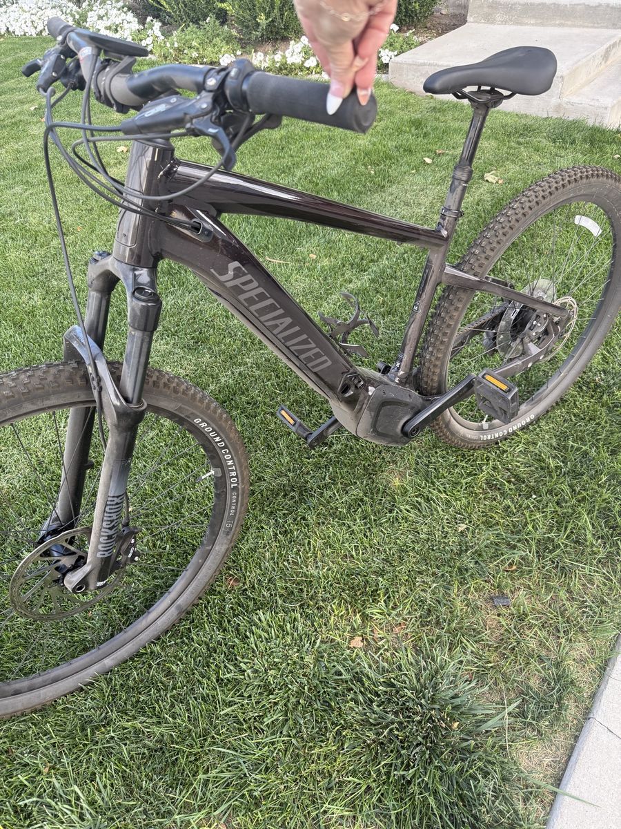 2022 Specialized Tero Medium 5.0 Electric Bike