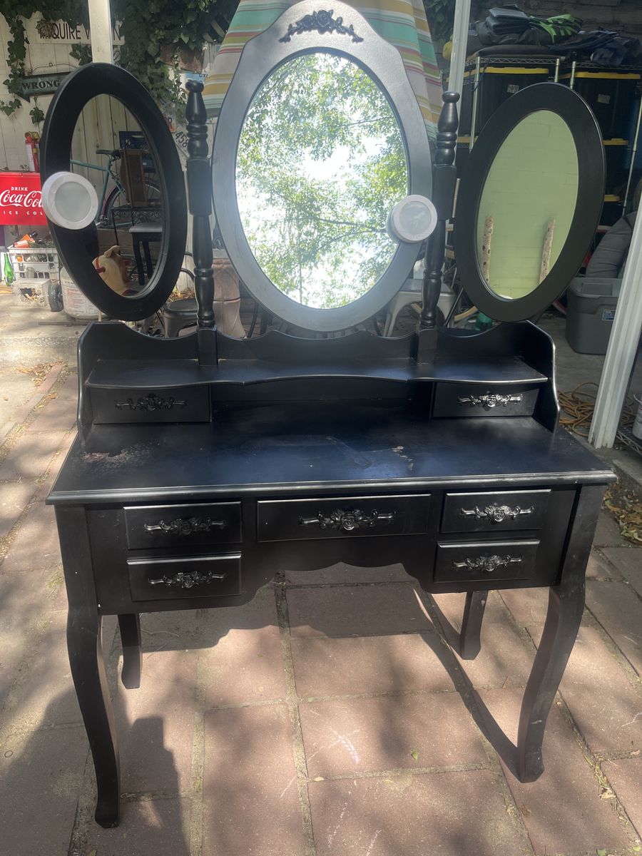 Black Vanity