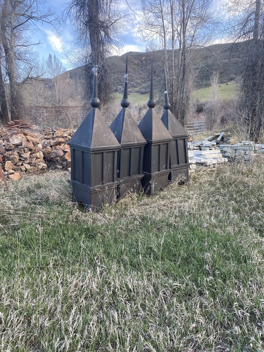 4  Metal Spires