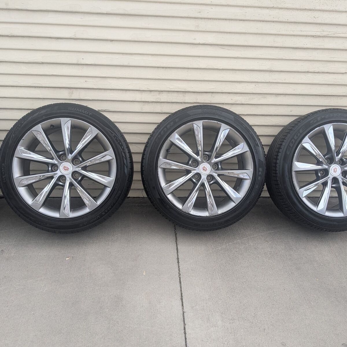 245/45R19 Cadillac wheels and tires