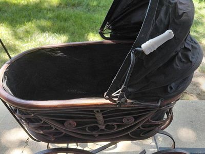 Antique Wicker Baby doll Carriage/Pram - Stroller with metal Wheels & Canopy