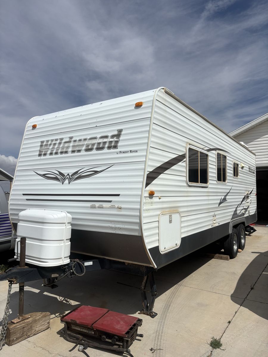Forest River Wildwood Travel Trailer - Used Bumper Pull RV 2012 