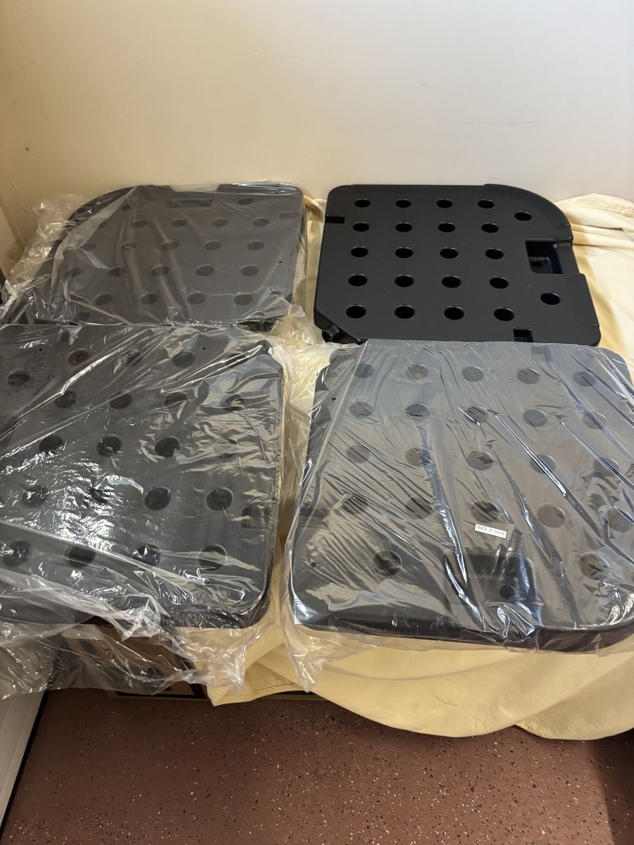 BRAND NEW Large heavy duty umbrella stand.