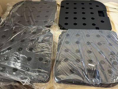BRAND NEW Large heavy duty umbrella stand.