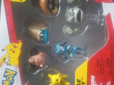 Pokemon battle figure pack