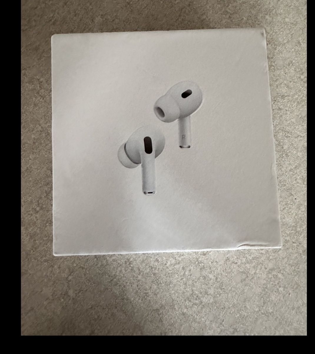 Apple AirPods Pro 2 with mag safe 