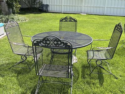 Vintage Woodard Briarwood Patio Set
