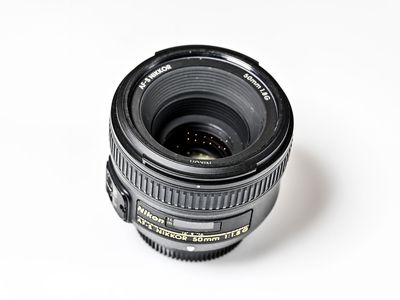 50mm NIKON G F/1.8 Near mint lens