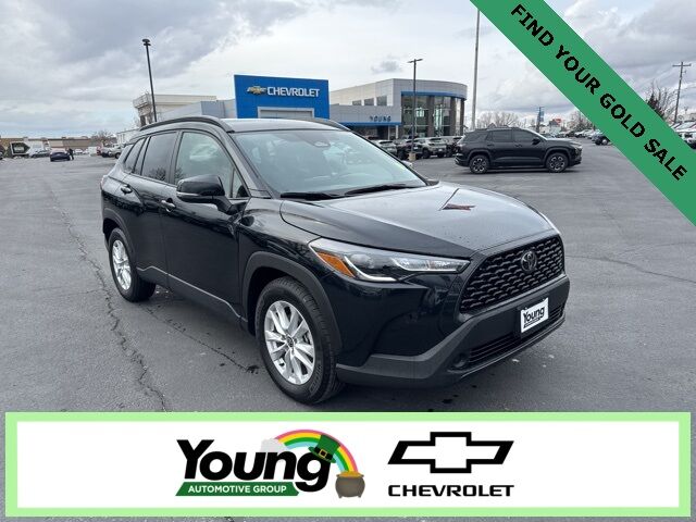 2025 Toyota Corolla Cross LE