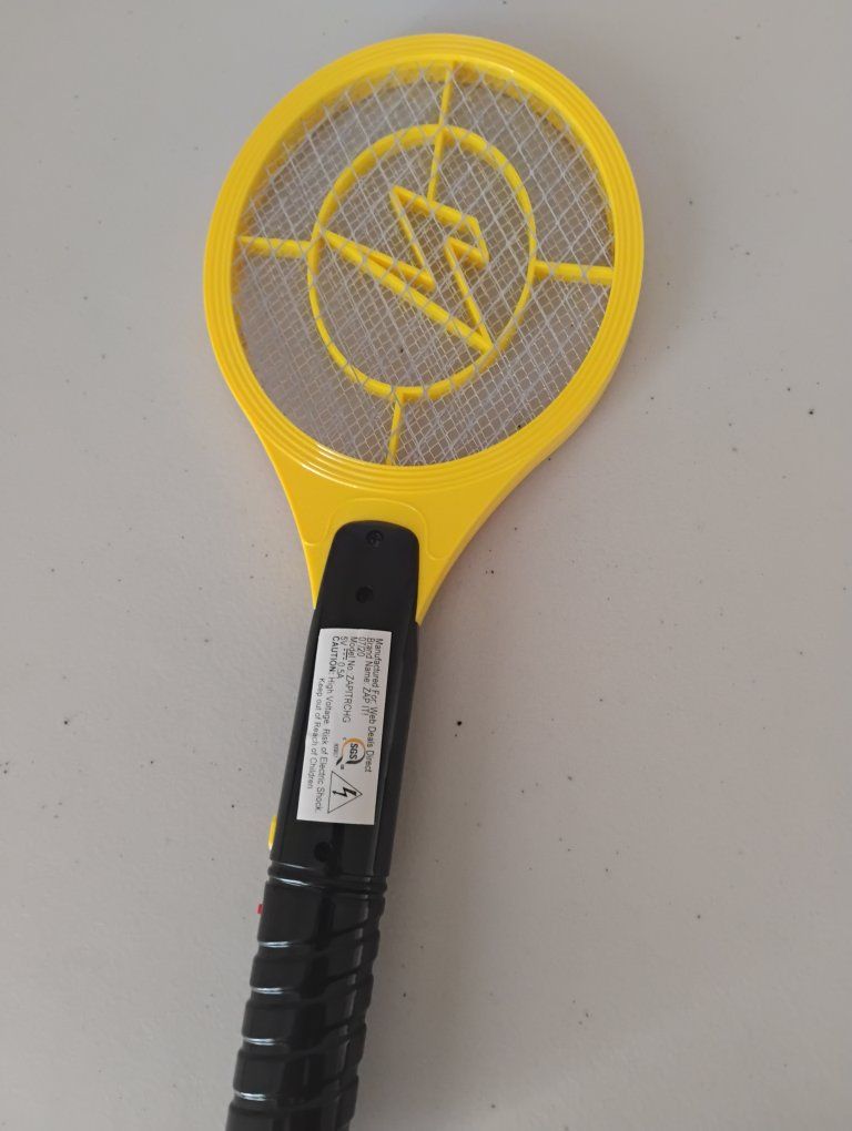 Zap It! ZAPITRCHG Yellow Electric Bug Zapper Racket Fly Swatter - High Voltage
