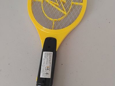 Zap It! ZAPITRCHG Yellow Electric Bug Zapper Racket Fly Swatter - High Voltage