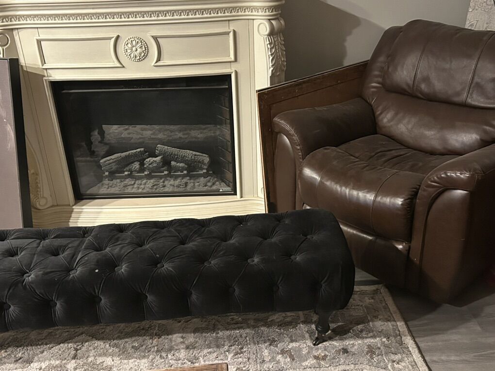 Long Dark Navy Blue Tuffed Velvet Bench