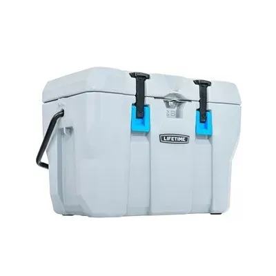 28-Quart Lifetime Cooler – Excellent Condition