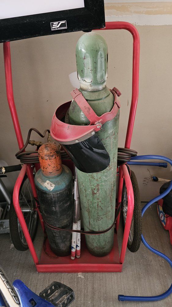 Cart with Oxygen & Acetylene Tanks and Regulators and accesories
