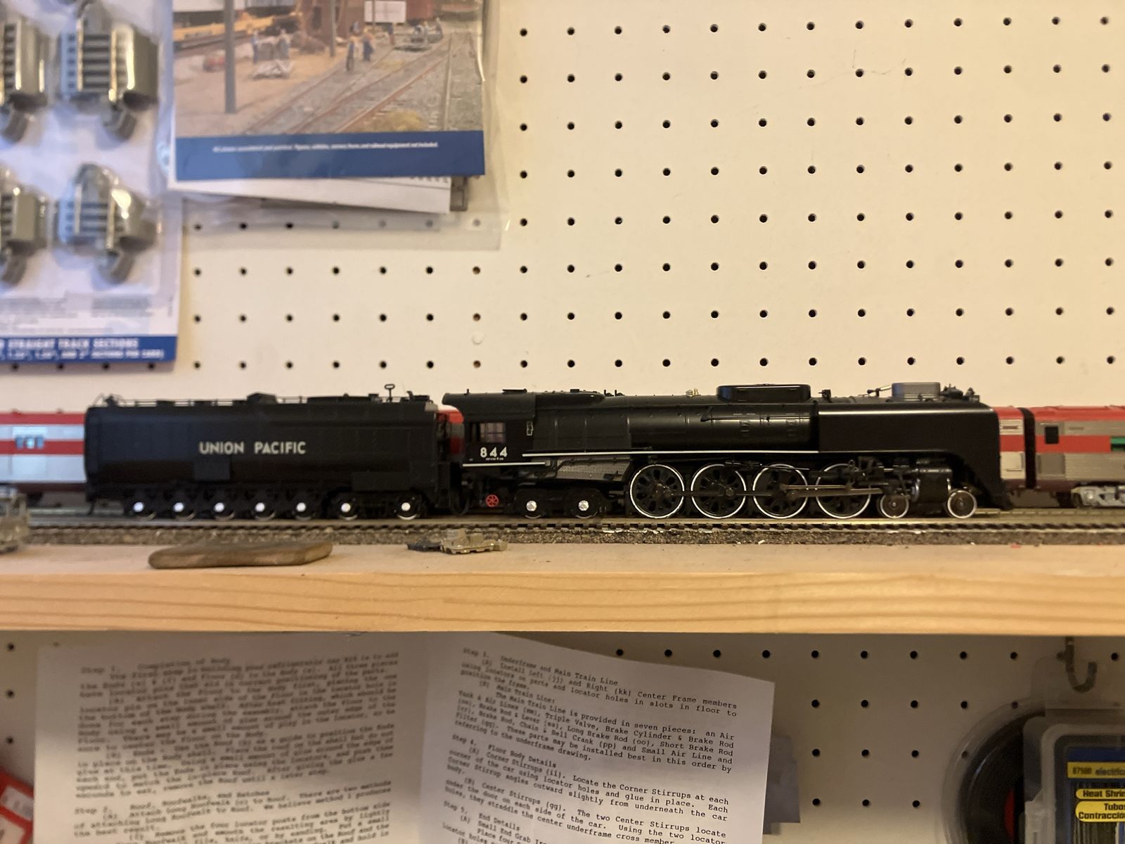 HO Scale Athearn Genesis Union Pacific 844