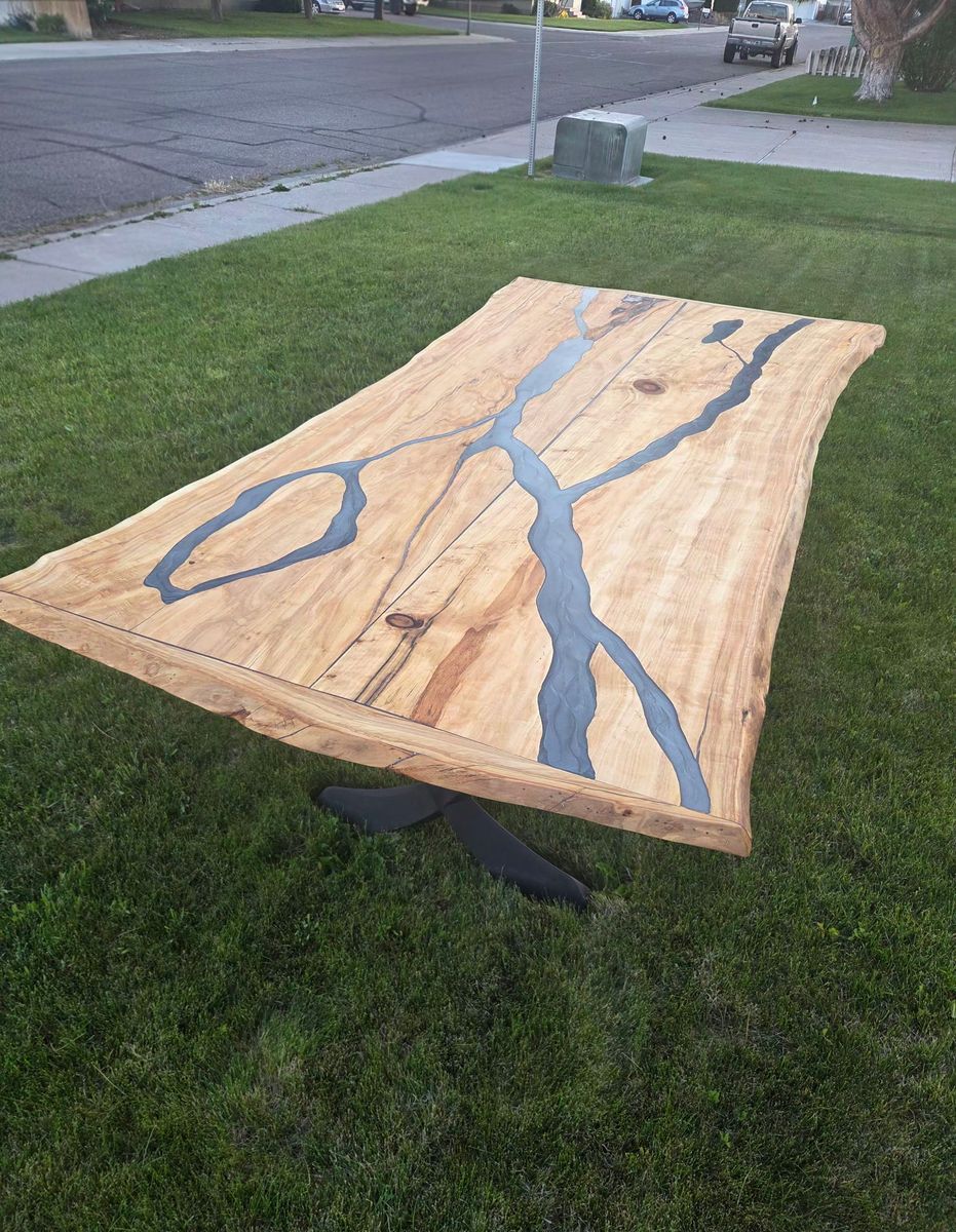 Live Edge Table
