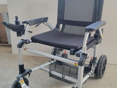 Zoomer motorized wheelchair